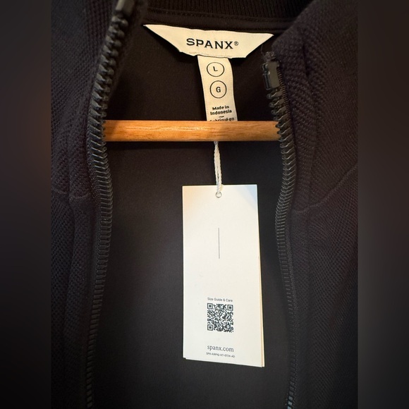SPANX AirEssentials Black Pique Full Zip Track Jacket NWT - Picture 4 of 5